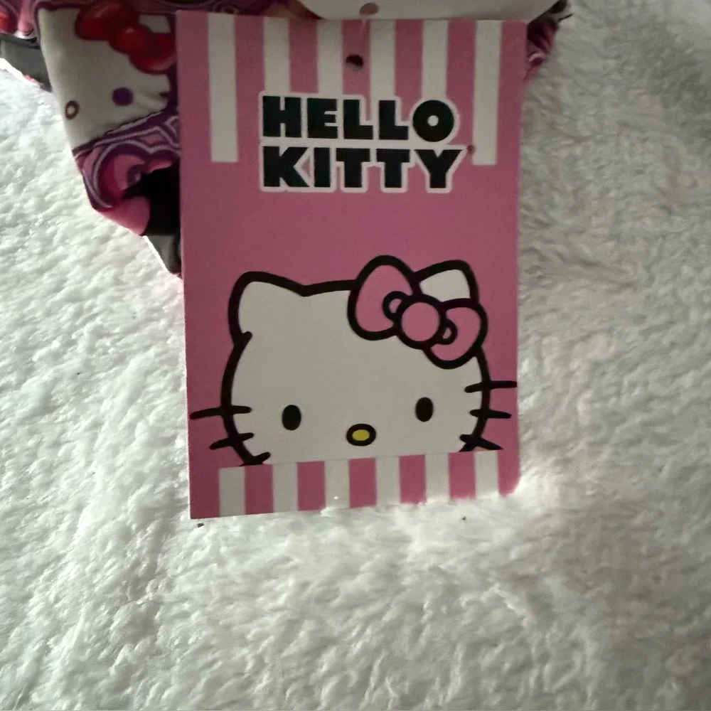 Hello‎ Kitty Ski Gloves New Size S/M Colorful